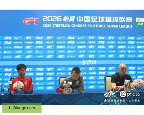 上海海港中超豪取96球力压申花成功卫冕联赛冠军 上海海港中超豪取96球力压申花成功卫冕联赛冠军